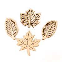 Decorațiune din lemn pentru scrapbooking - Mix de frunze, 10 bucăți